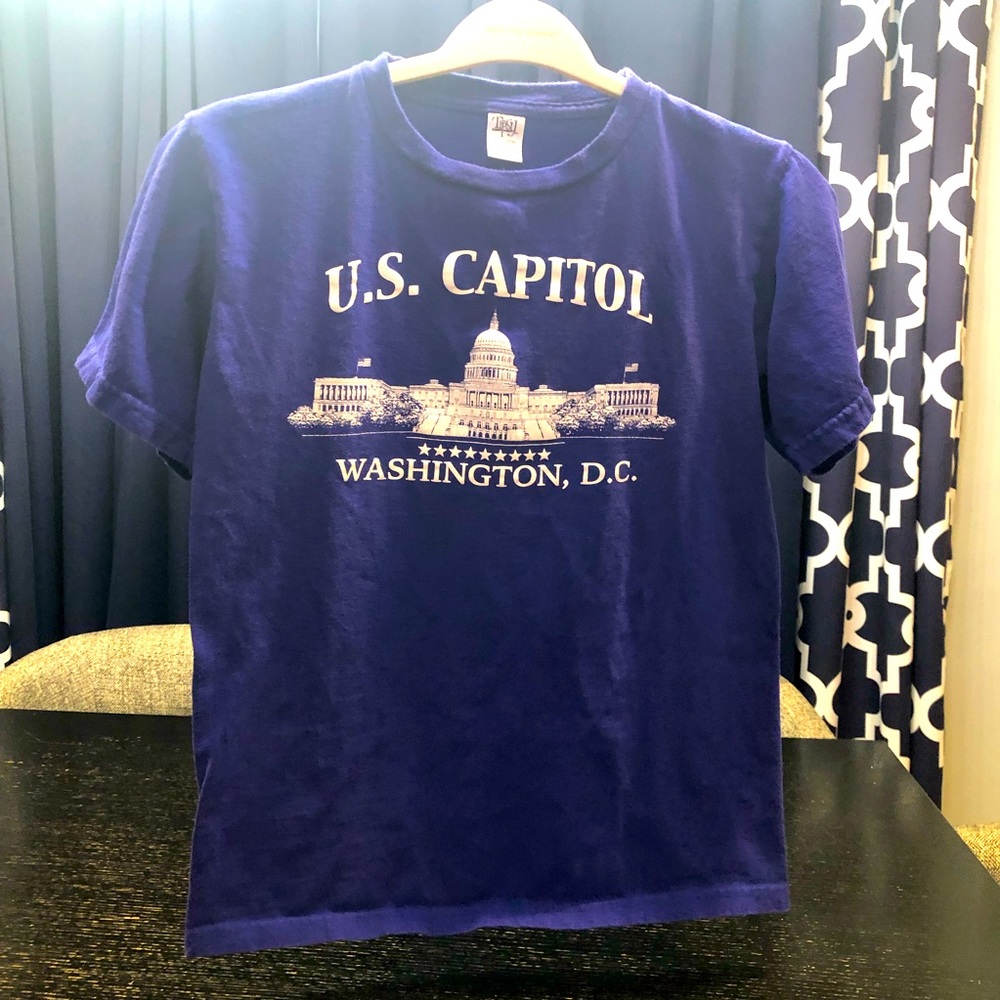 ❤️‍🔥2/$16❤️‍🔥Tipsy Women’s t-shirt (Small)
